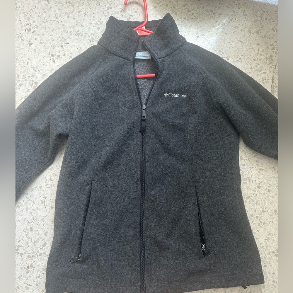 Columbia zip up grey woman’s small